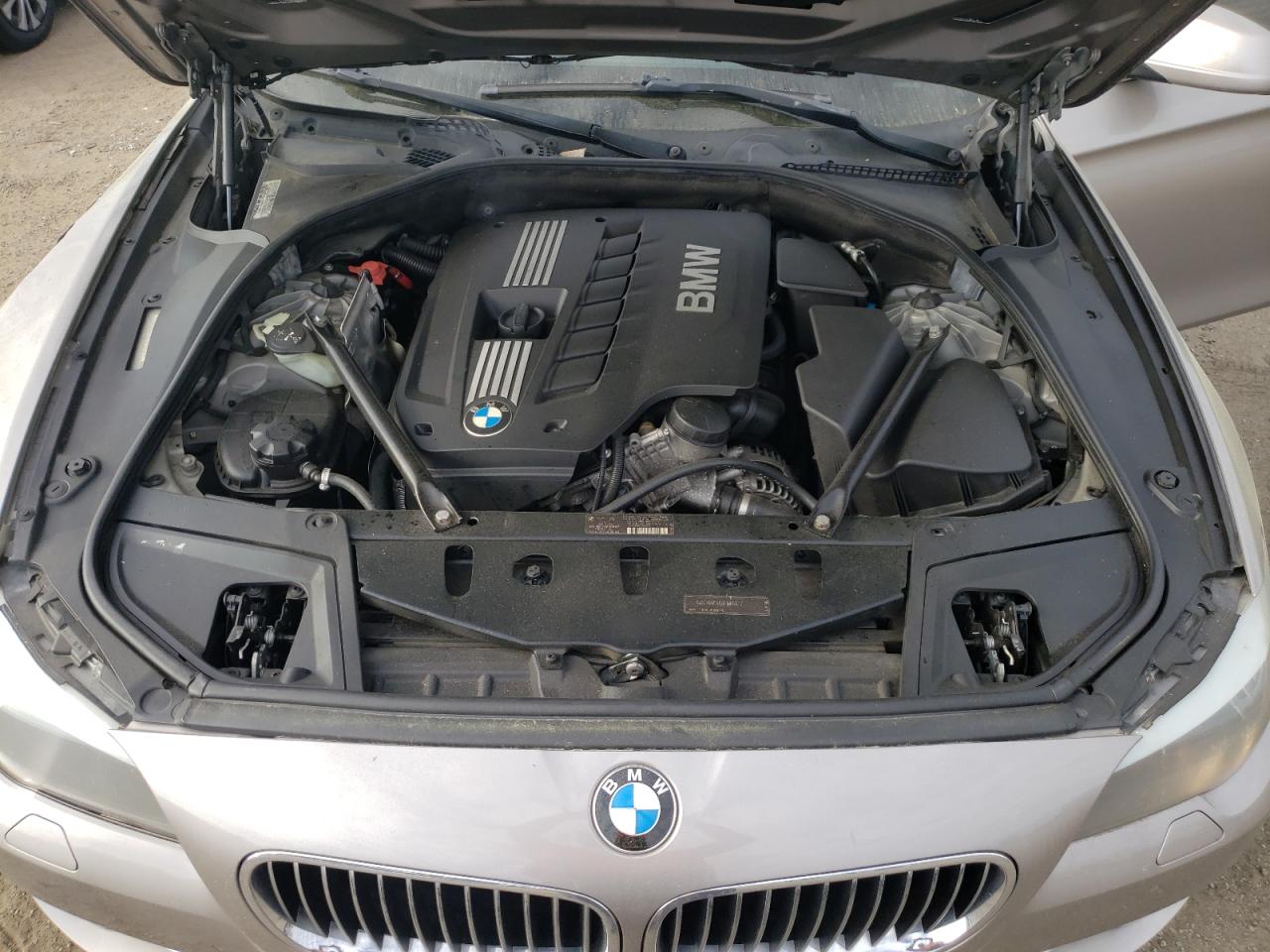 Photo 7 from auction – 2011 BMW 528 I with VIN WBAFR1C51BC749160