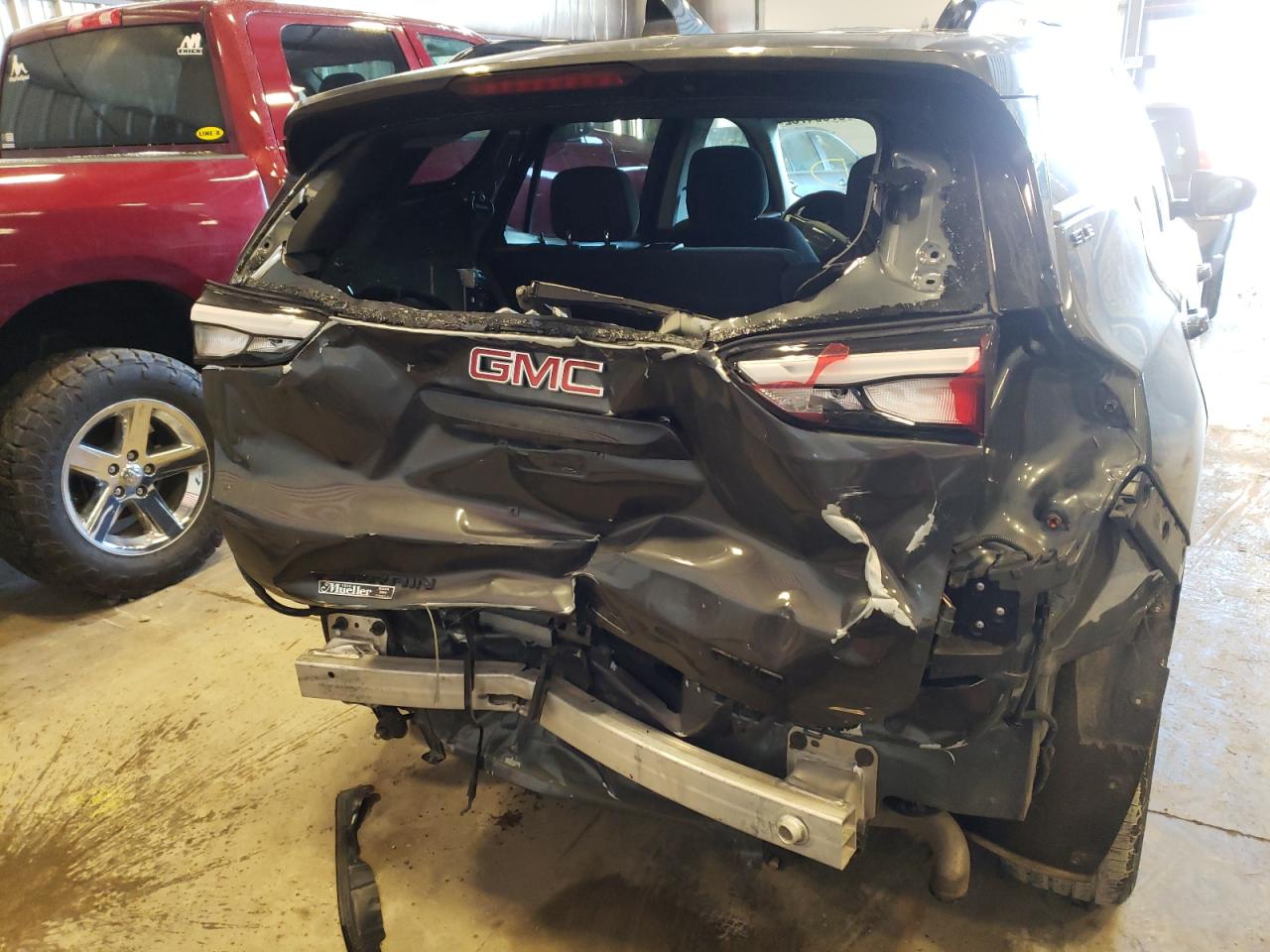 Photo 9 from auction – 2019 GMC TERRAIN SL with VIN 3GKALTEV4KL103076
