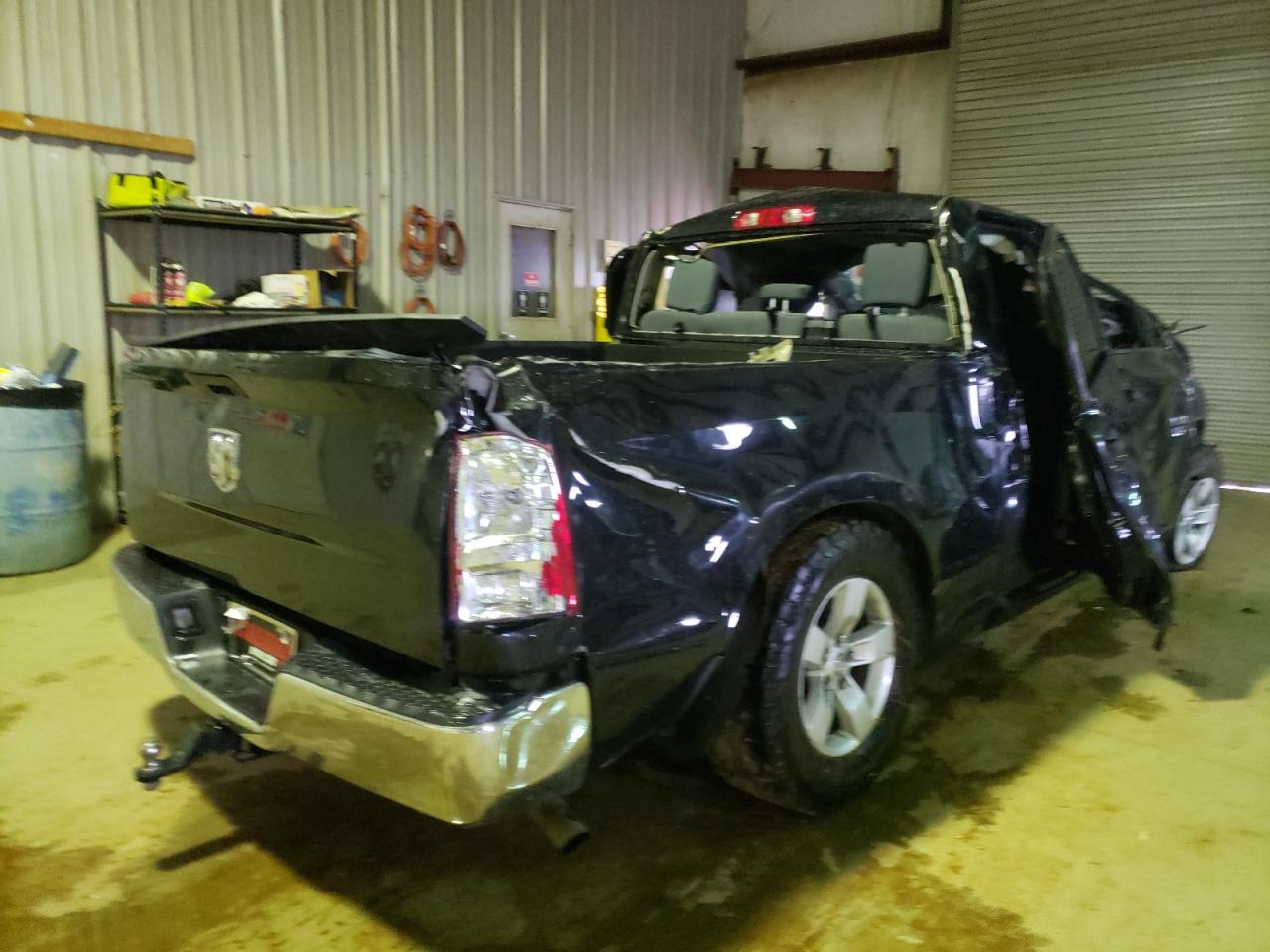 Photo 4 from auction – 2014 RAM 1500 ST with VIN 1C6RR6FG2ES314899