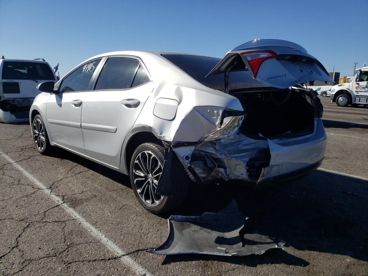 Photo 3 from auction – 2016 TOYOTA COROLLA L with VIN 5YFBURHE7GP425524