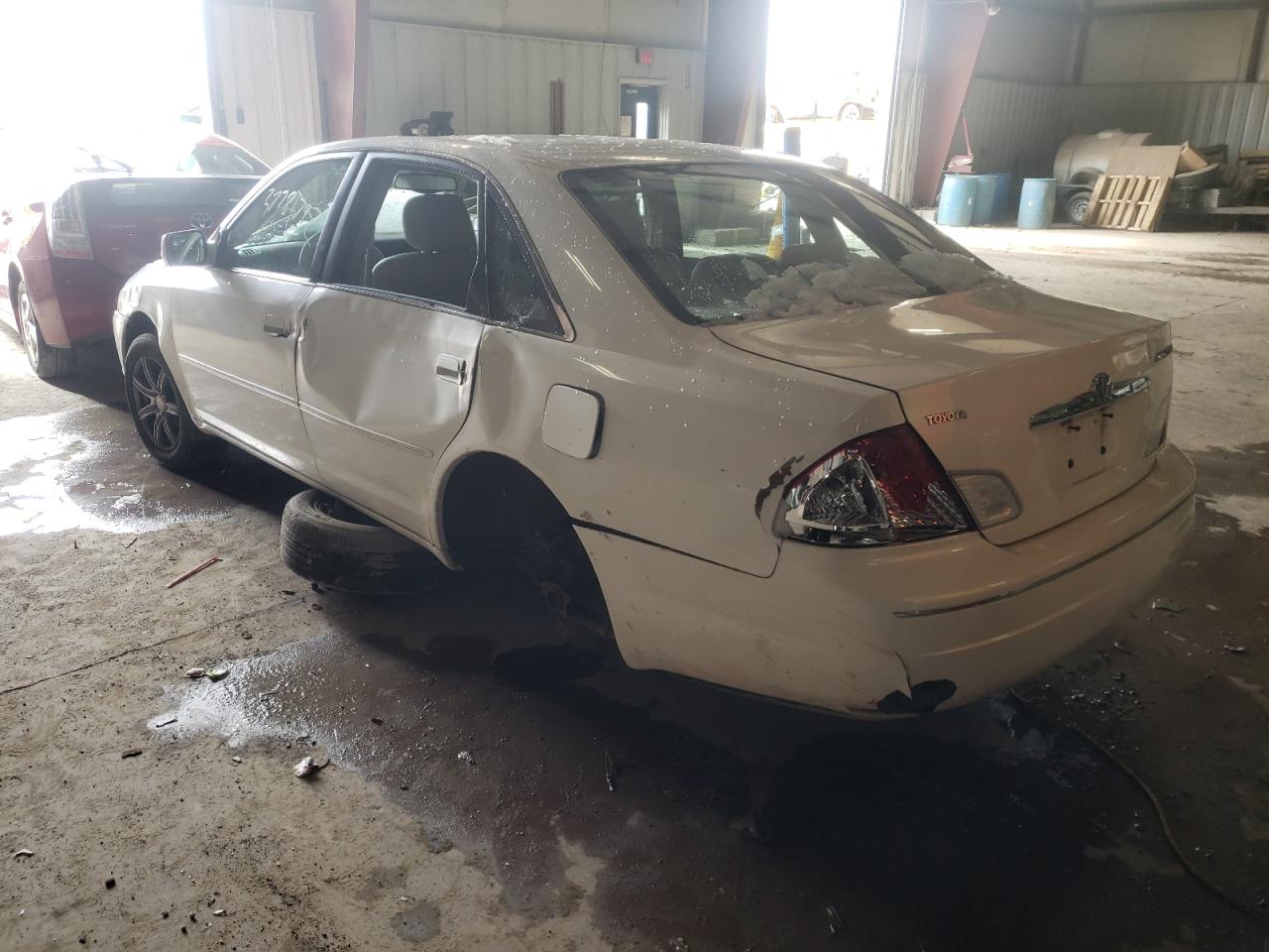 Photo 3 from auction – 2000 TOYOTA AVALON XL with VIN 4T1BF28B4YU050506