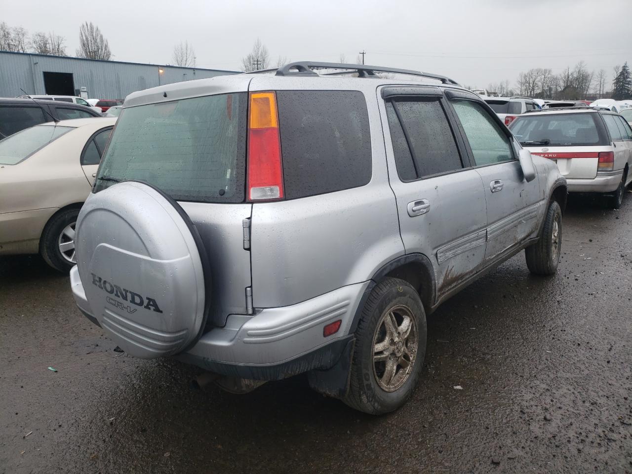 Photo 4 from auction – 2001 HONDA CR-V SE with VIN JHLRD18741S012597