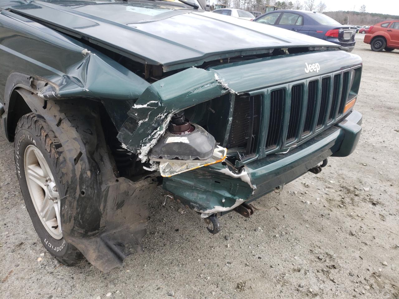 Photo 9 from auction – 2001 JEEP CHEROKEE C with VIN 1J4FF58S41L550680