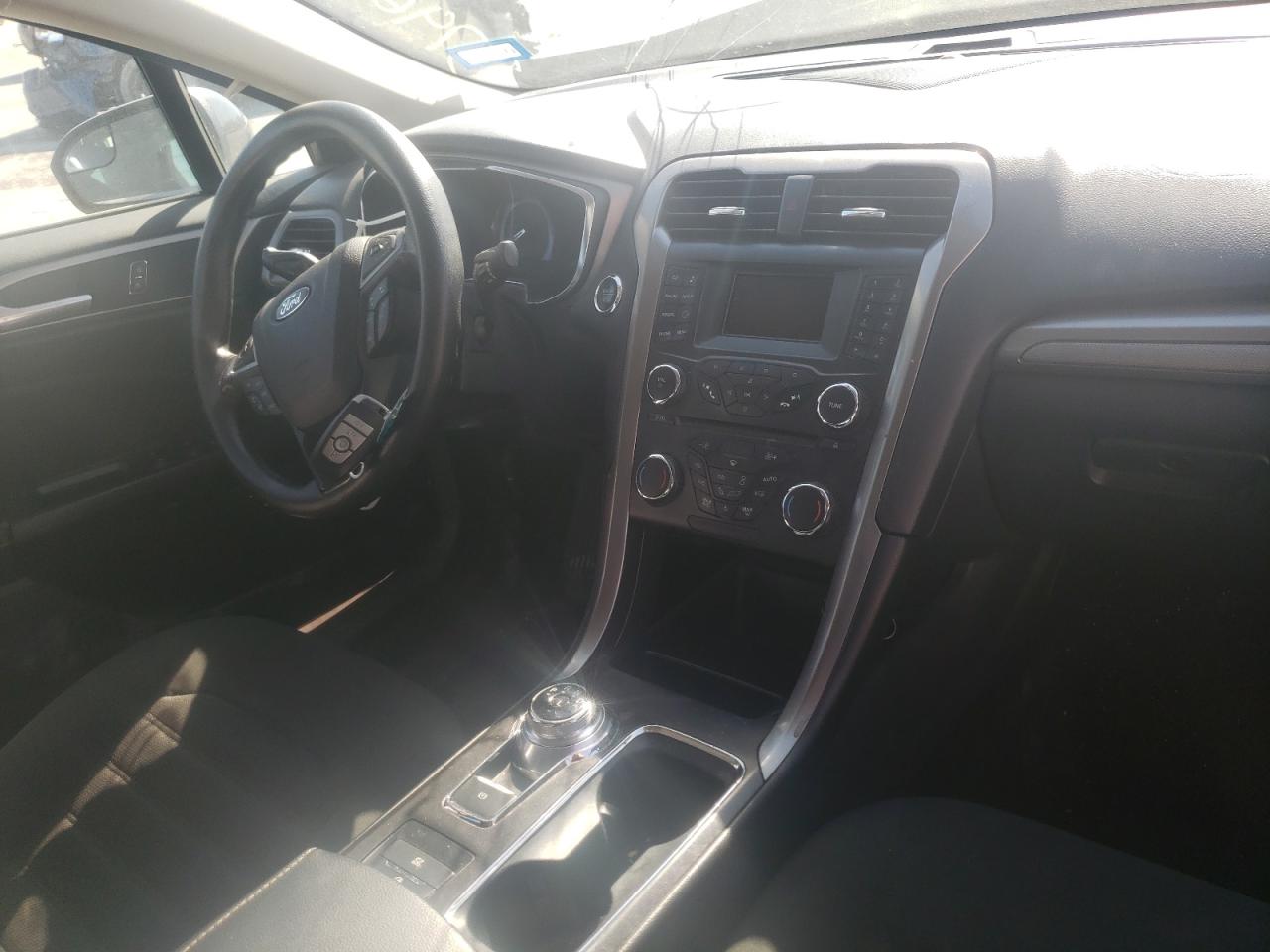 Photo 9 from auction – 2017 FORD FUSION SE with VIN 3FA6P0LU4HR387027