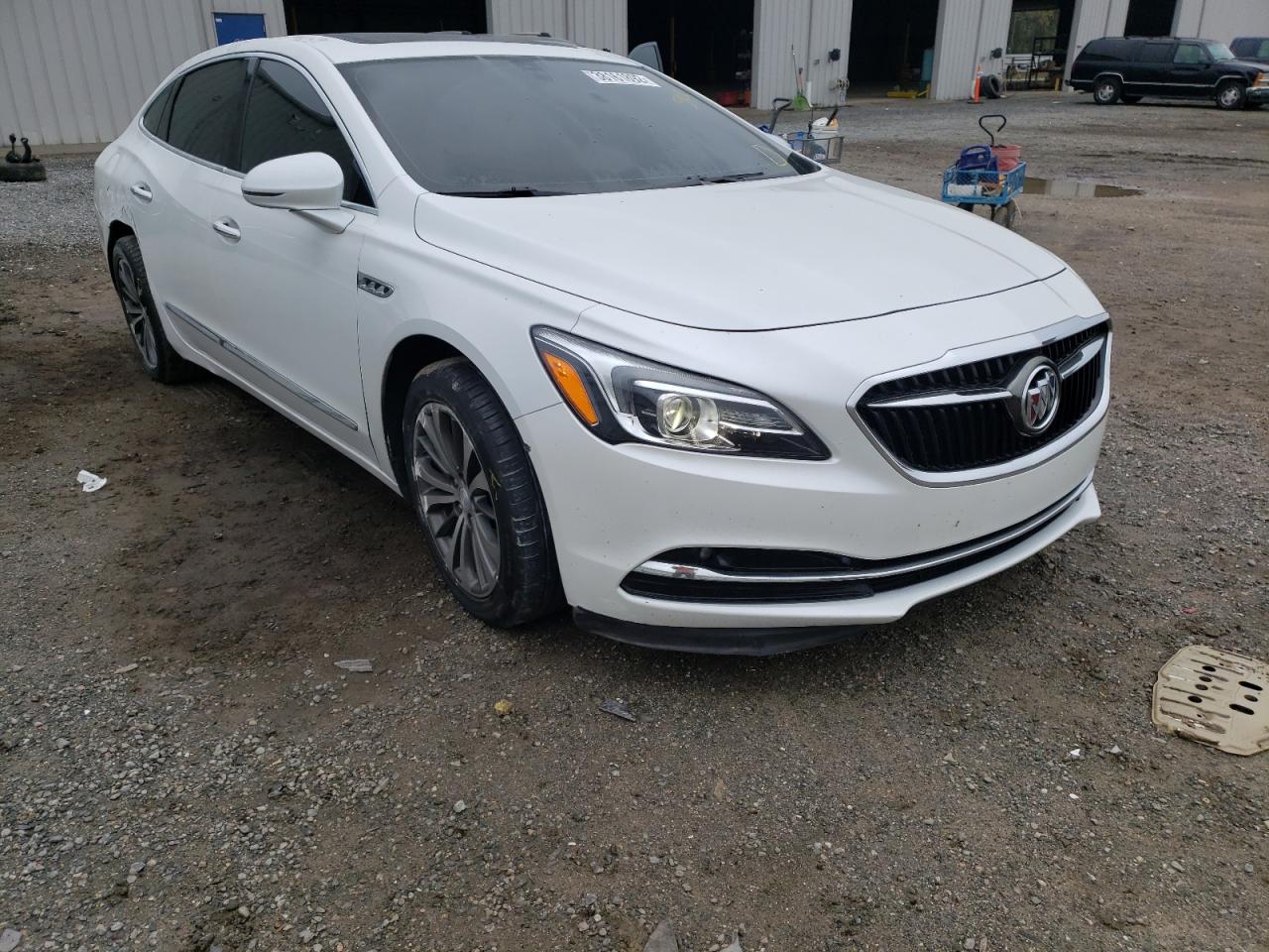 BUICK LACROSSE E 2017 con VIN 1G4ZP5SS8HU144975 - Foto de la subasta