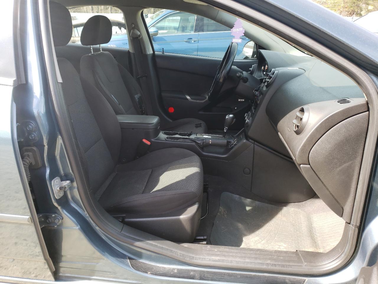 Photo 5 from auction – 2006 PONTIAC G6 SE with VIN 1G2ZF55B764154658