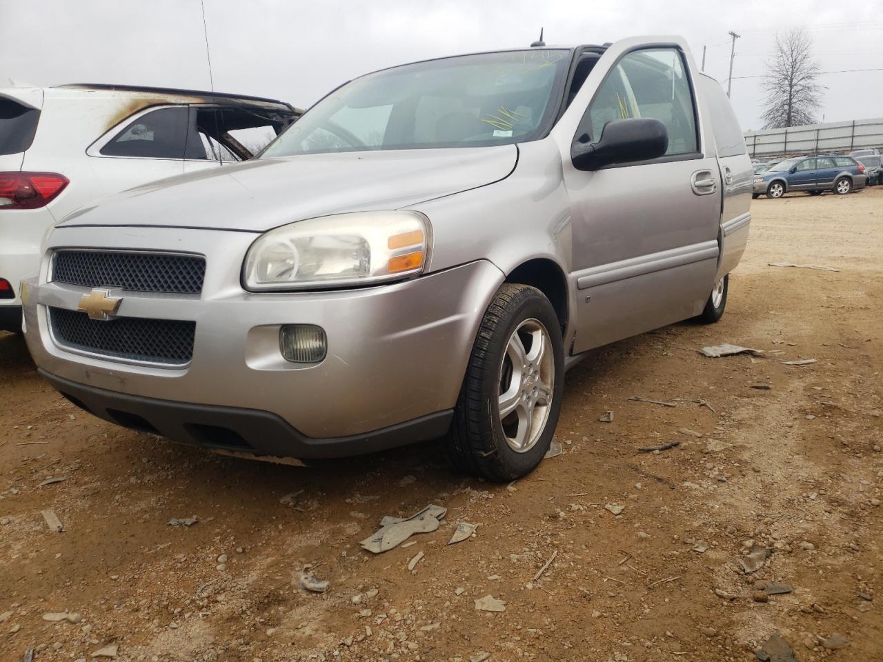 Foto 2 de la subasta – 2007 CHEVROLET UPLANDER L con VIN 1GNDV331X7D122139
