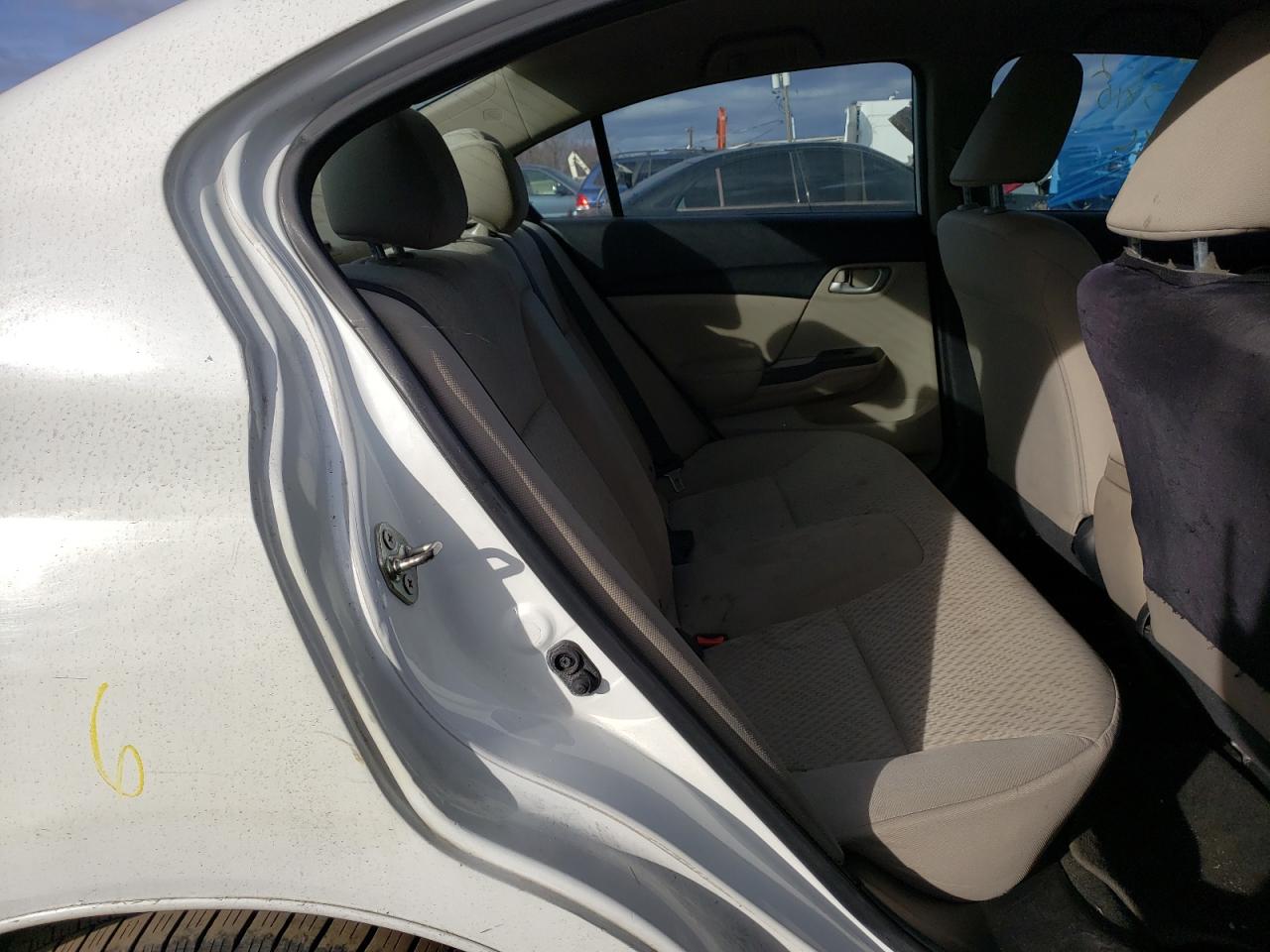 Photo 6 from auction – 2014 HONDA CIVIC LX with VIN 19XFB2F55EE218095