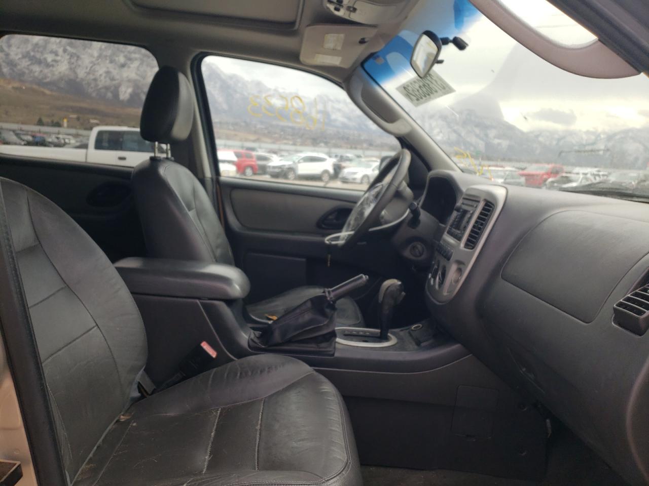 Photo 5 from auction – 2007 FORD ESCAPE HEV with VIN 1FMCU59H27KA42946