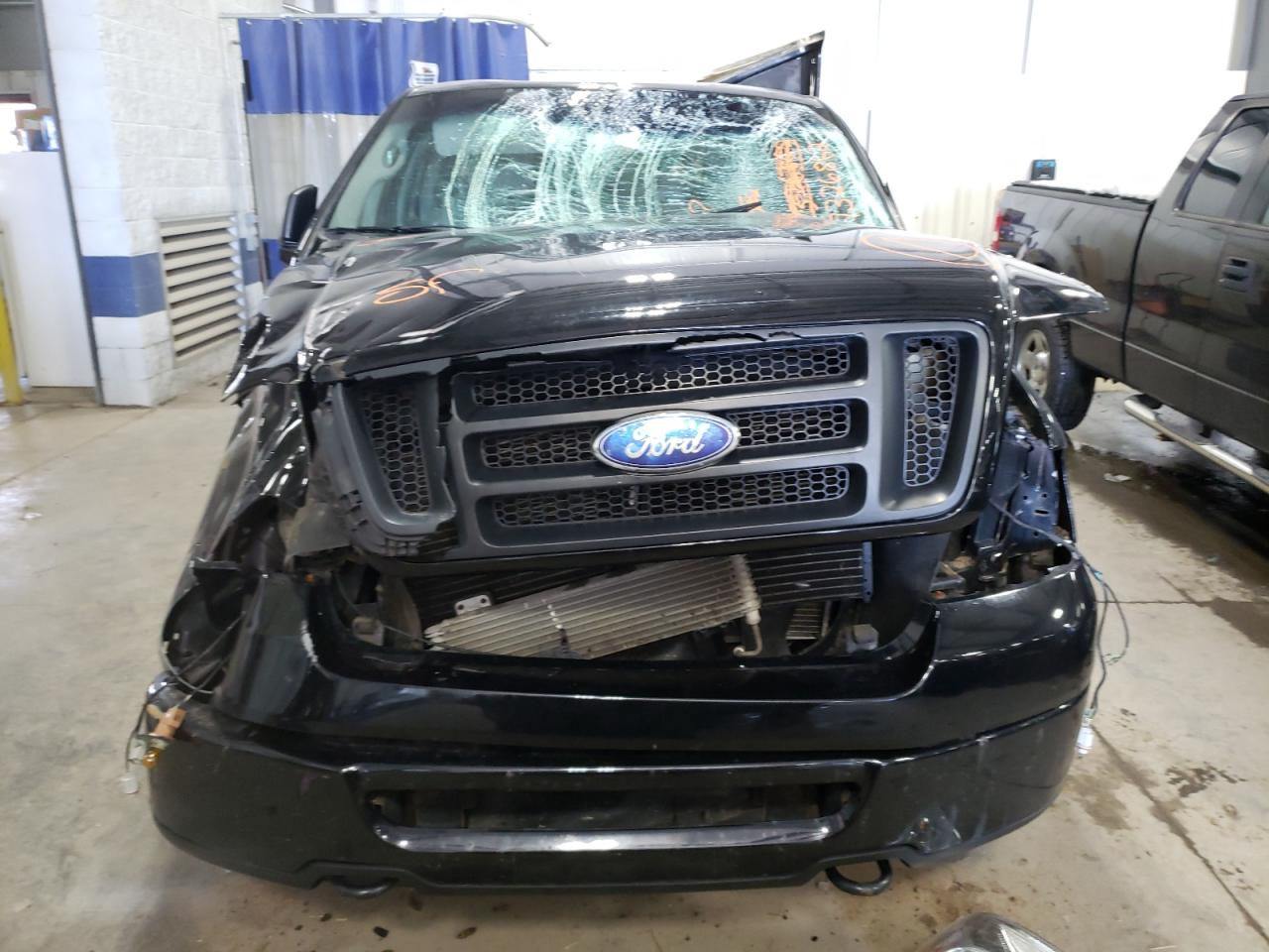 Photo 9 from auction – 2006 FORD F150 with VIN 1FTRF04W46KC58992