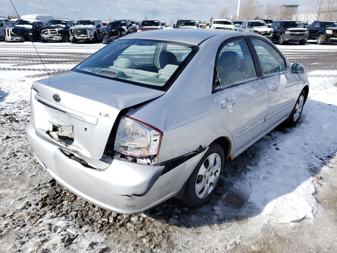 Photo 4 from auction – 2007 KIA SPECTRA EX with VIN KNAFE121875387737