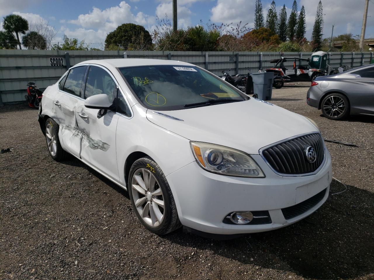 BUICK VERANO CON 2014 with VIN 1G4PR5SK6E4212235 - Photo from auction