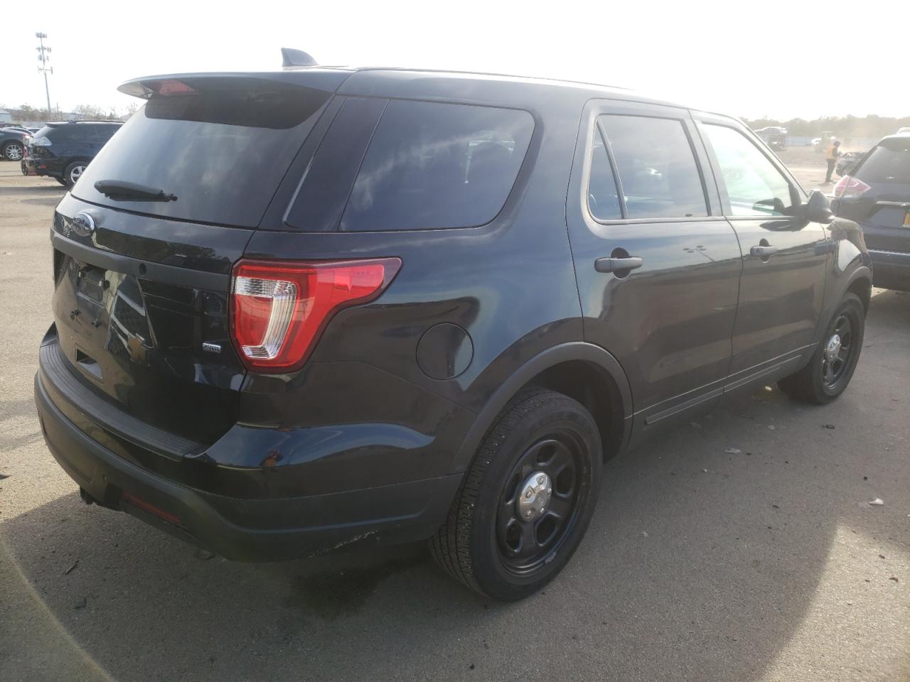 Photo 4 from auction – 2019 FORD EXPLORER P with VIN 1FM5K8AR0KGA20086