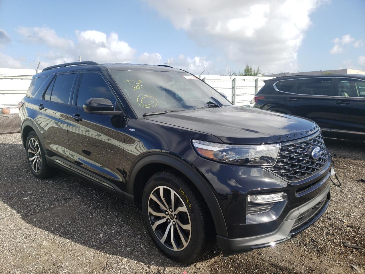 FORD EXPLORER S 2022 with VIN 1FMSK7KH9NGA14407 - Photo from auction