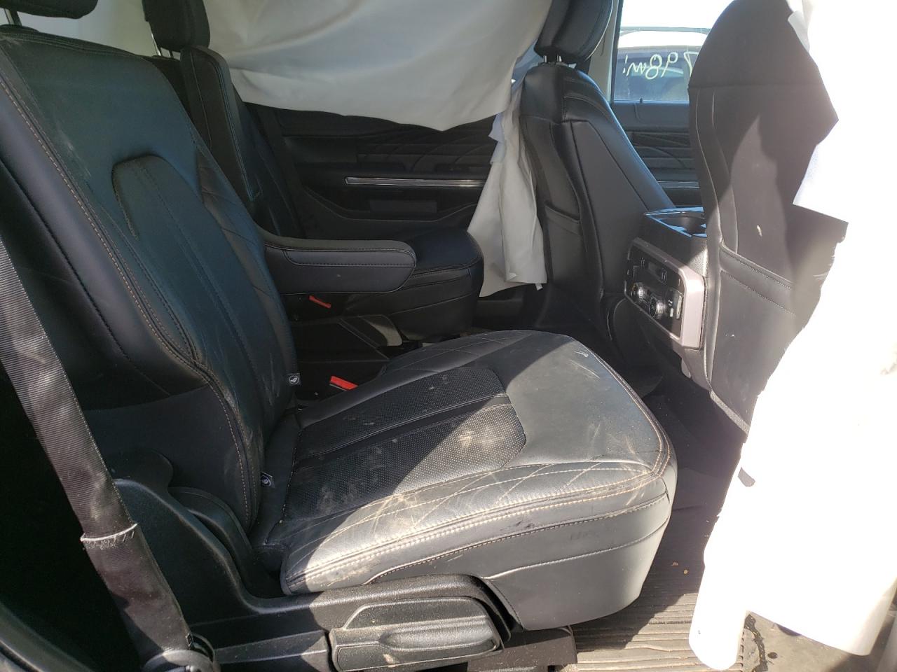 Photo 6 from auction – 2019 FORD EXPEDITION with VIN 1FMJU1MT9KEA37696