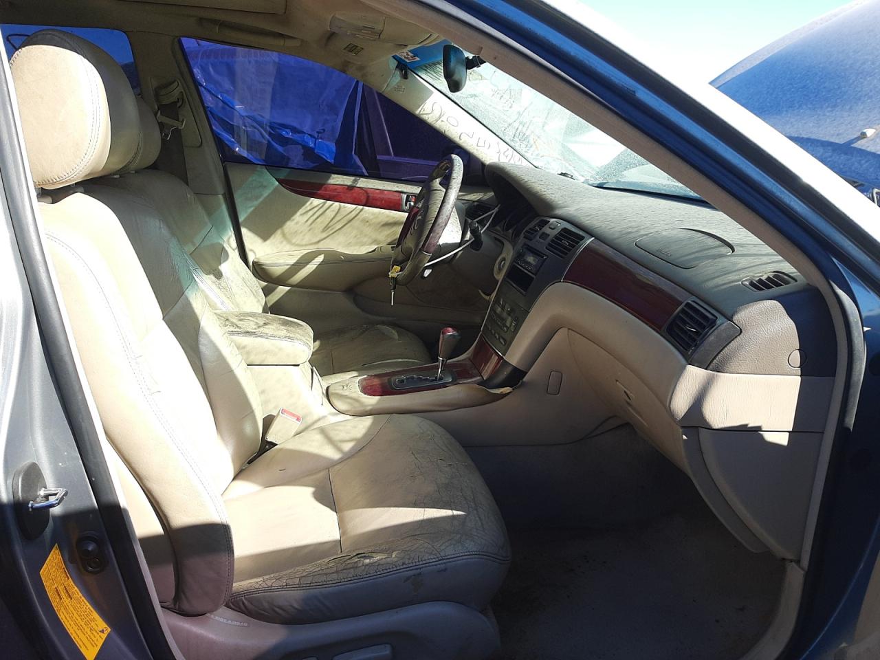Photo 5 from auction – 2002 LEXUS ES 300 with VIN JTHBF30G320050253