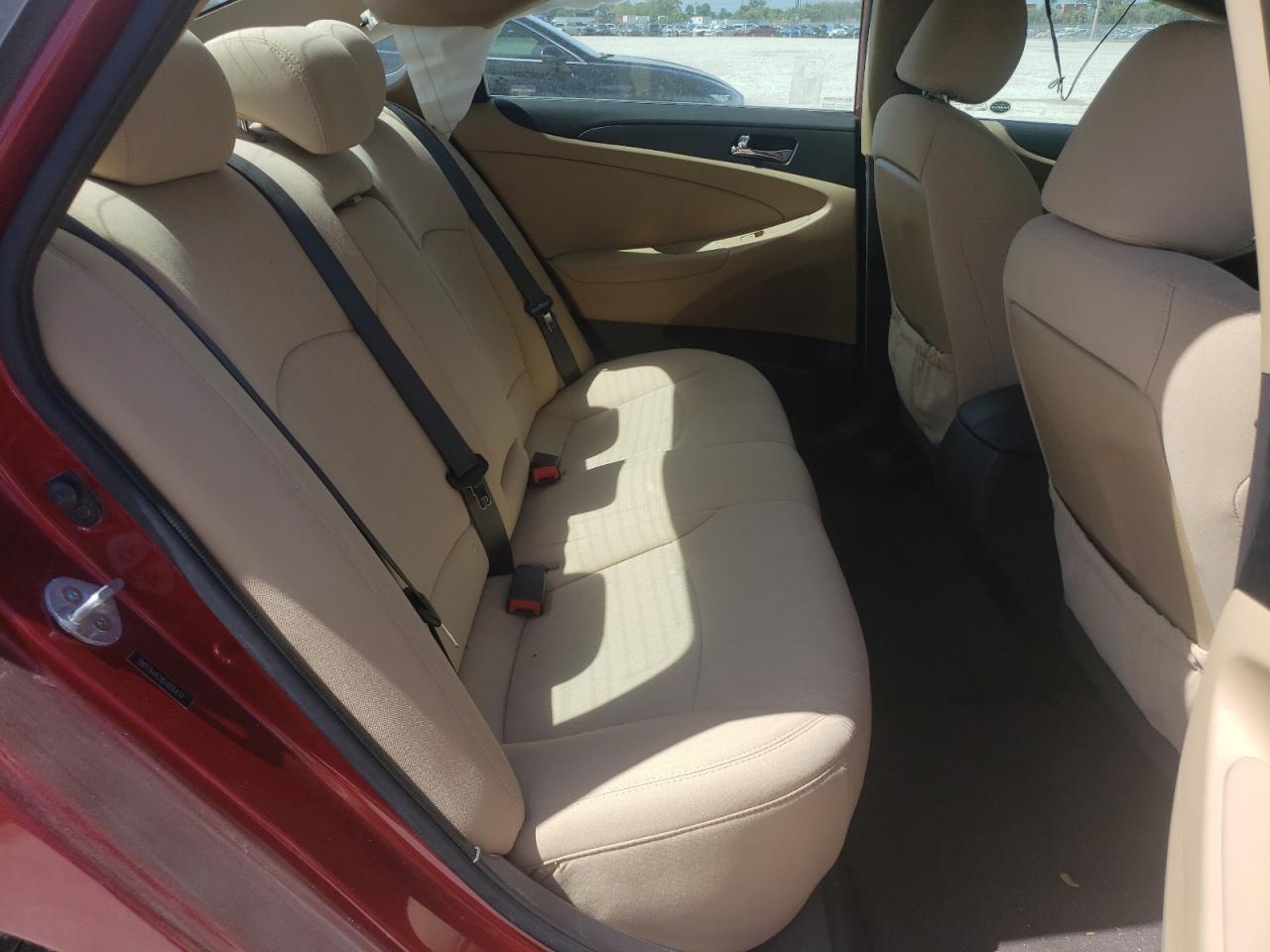 Photo 6 from auction – 2014 HYUNDAI SONATA GLS with VIN 5NPEB4AC8EH816433