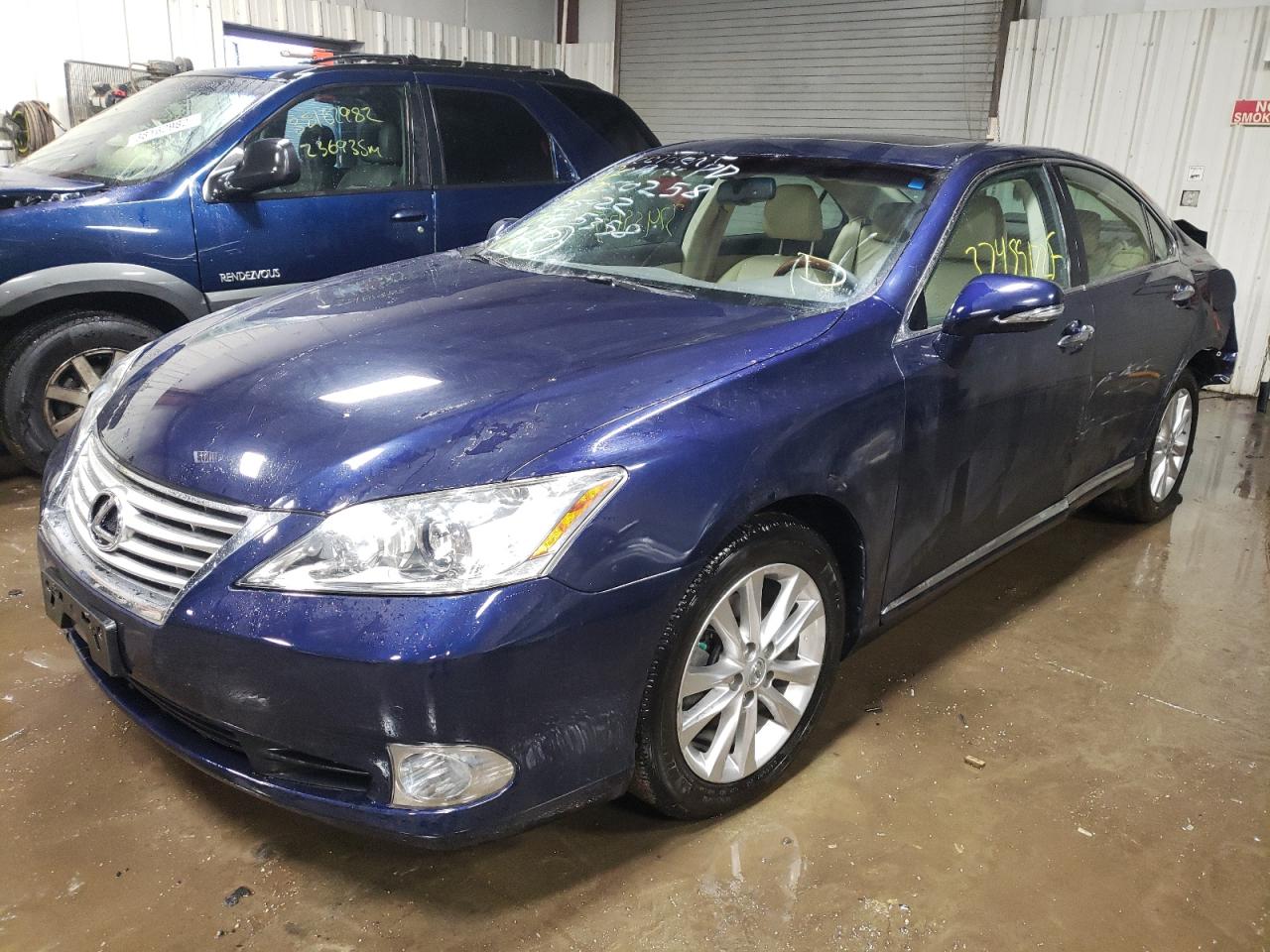 Photo 2 from auction – 2011 LEXUS ES 350 with VIN JTHBK1EG8B2455358