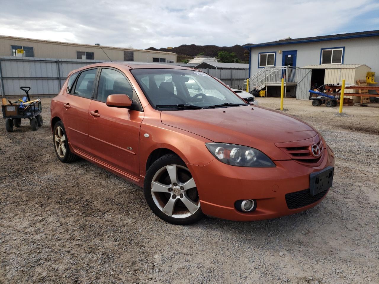 MAZDA 3 HATCHBAC 2004 with VIN JM1BK343641132107 - Photo from auction