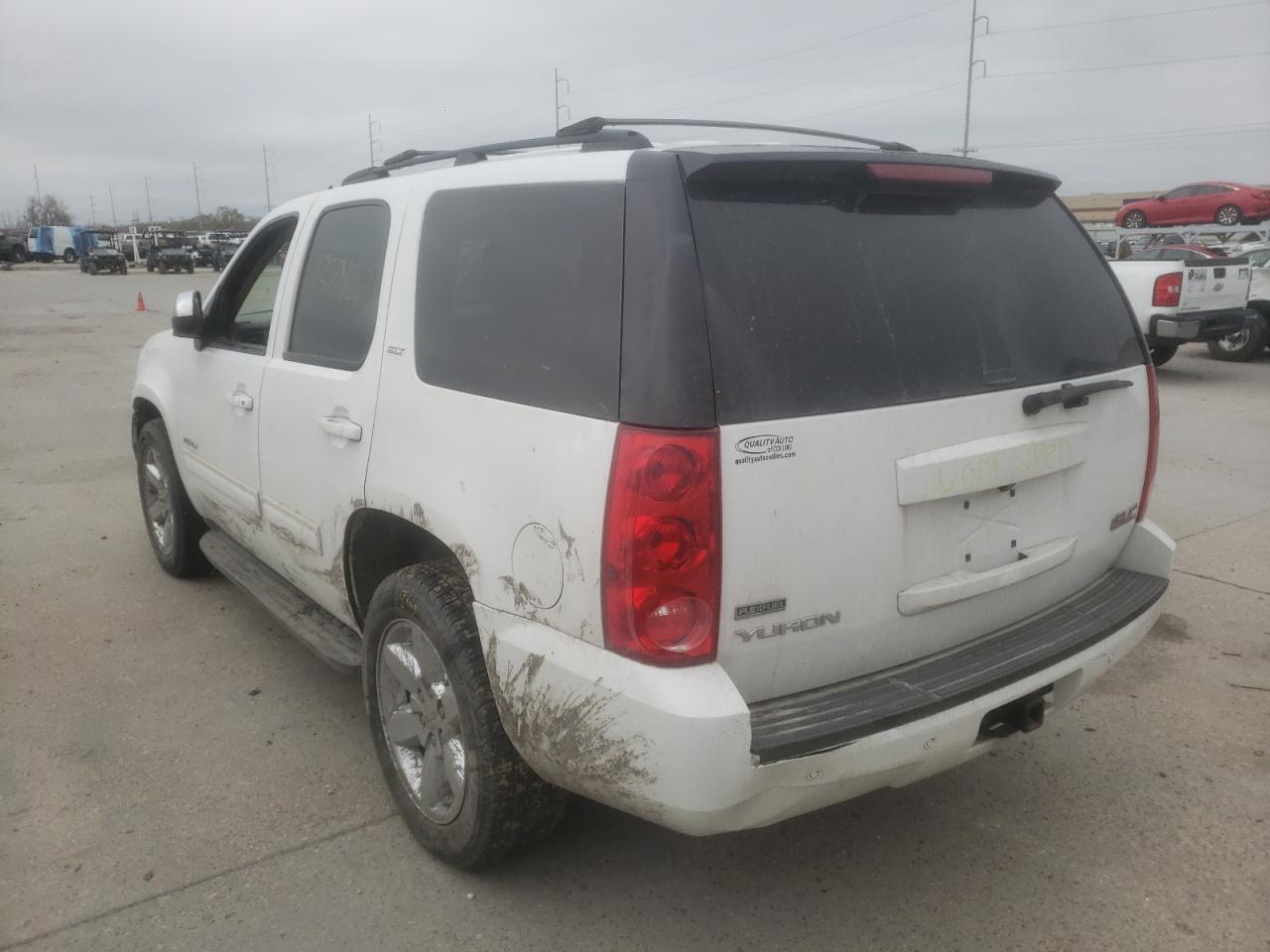 Photo 3 from auction – 2011 GMC YUKON SLT with VIN 1GKS1CE09BR239131