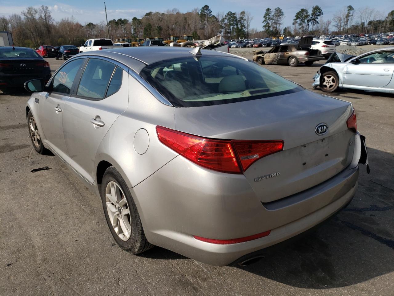 Photo 3 from auction – 2011 KIA OPTIMA LX with VIN KNAGM4A71B5148764