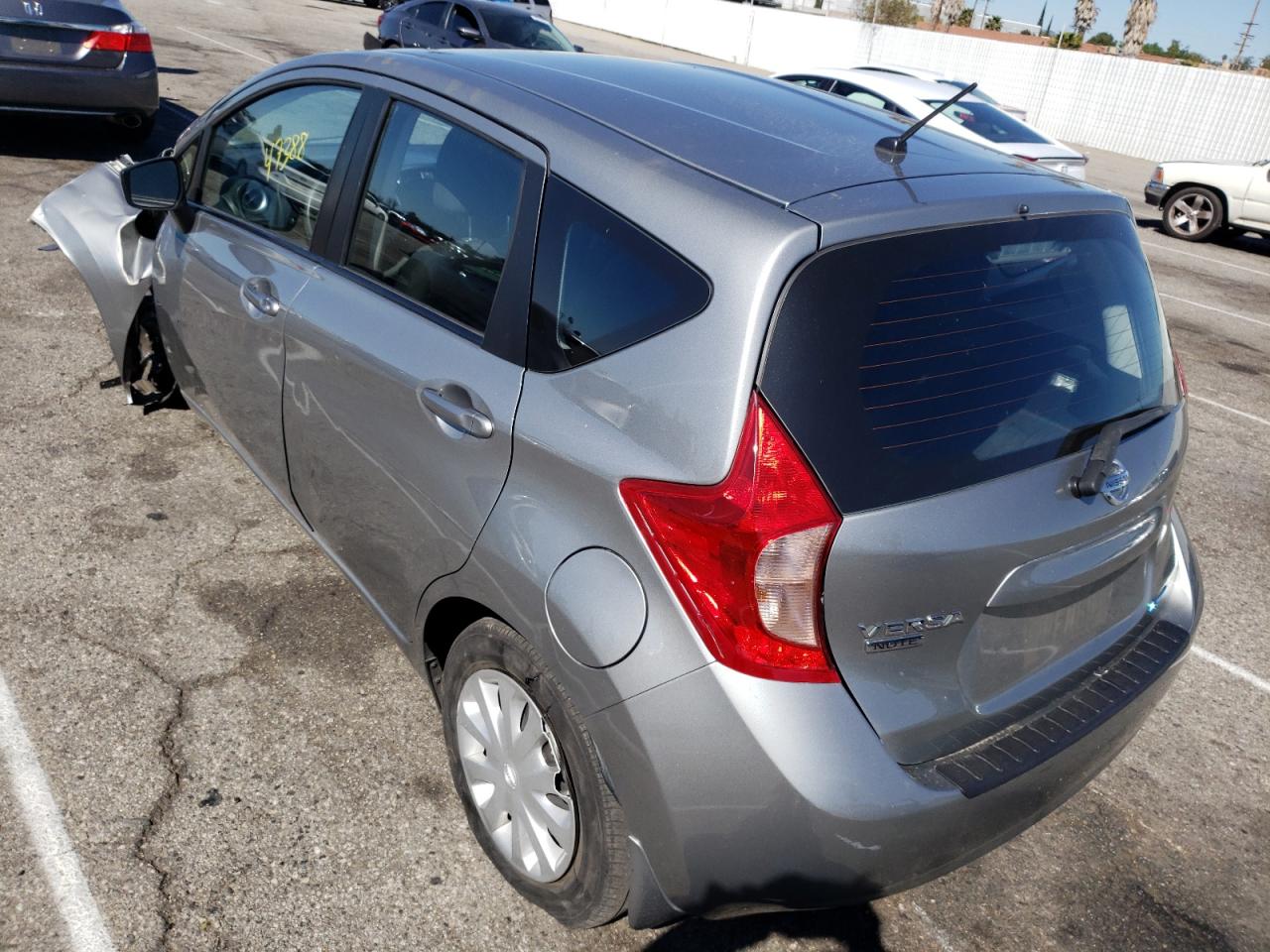 Photo 3 from auction – 2015 NISSAN VERSA NOTE with VIN 3N1CE2CP8FL442090