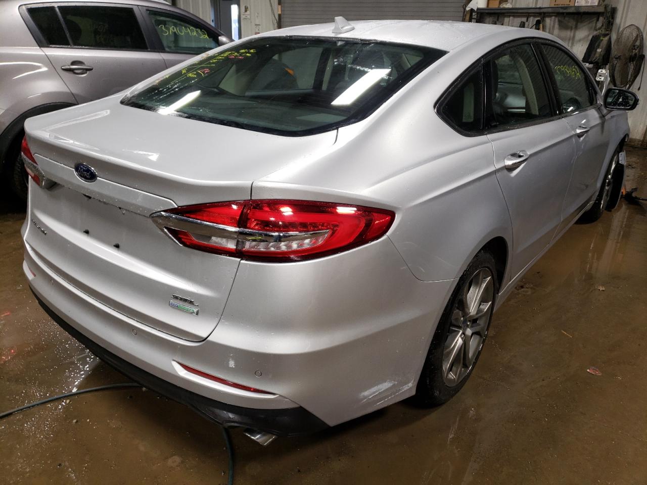 Photo 4 from auction – 2019 FORD FUSION SEL with VIN 3FA6P0CD9KR139458