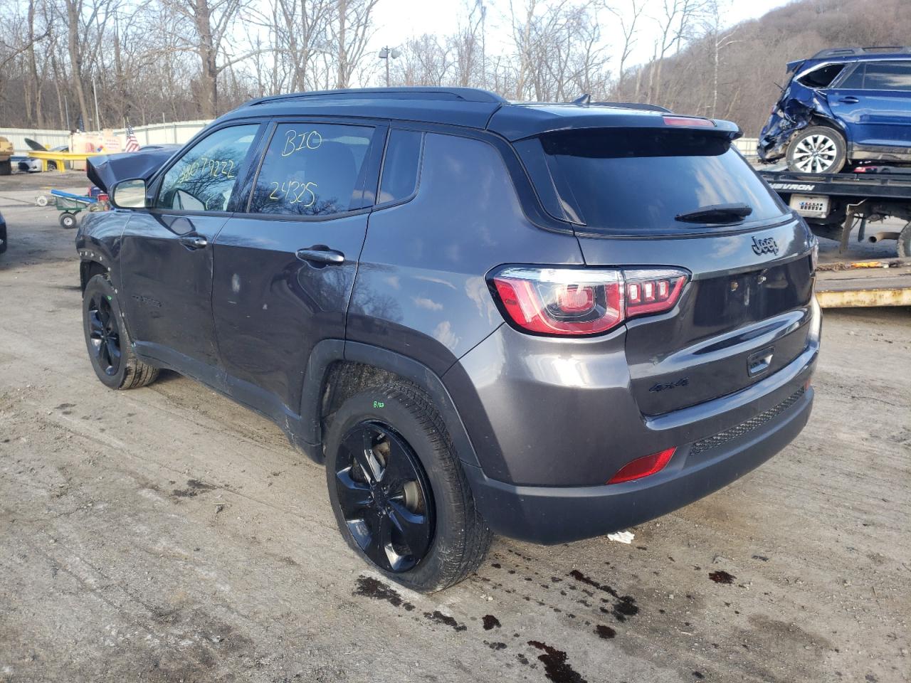 Photo 3 from auction – 2018 JEEP COMPASS LA with VIN 3C4NJDBB6JT325233