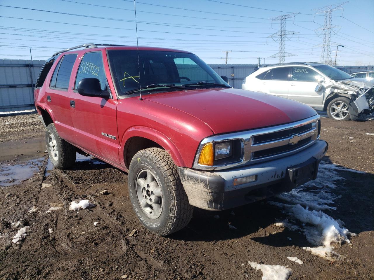 Photo 1 from auction – 1996 CHEVROLET BLAZER with VIN 1GNDT13WXT2189772