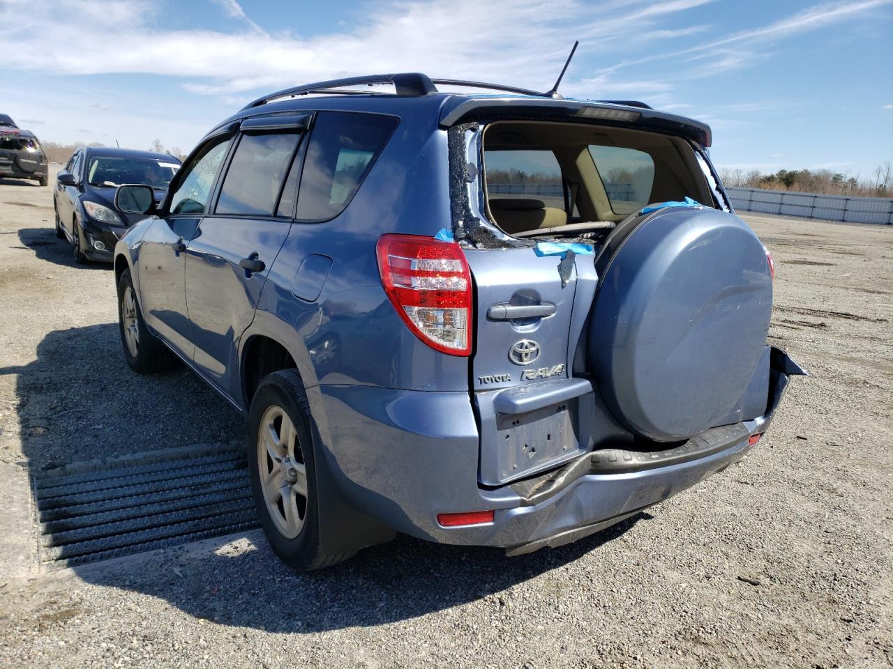 Photo 3 from auction – 2010 TOYOTA RAV4 with VIN JTMBF4DV9AD034954