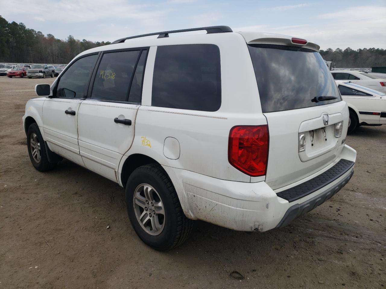 Photo 3 from auction – 2005 HONDA PILOT EXL with VIN 5FNYF18515B023934