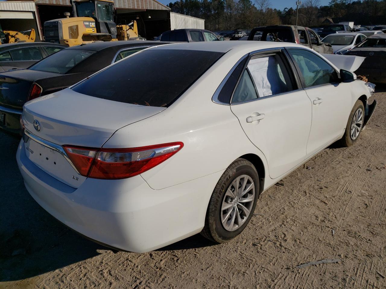 Photo 4 from auction – 2015 TOYOTA CAMRY LE with VIN 4T4BF1FK6FR454200