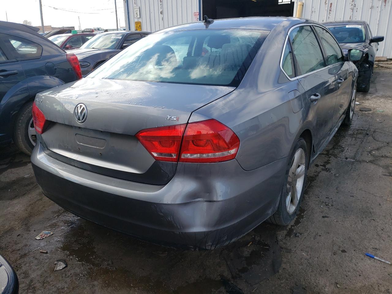 Photo 4 from auction – 2015 VOLKSWAGEN PASSAT S with VIN 1VWAS7A39FC074795