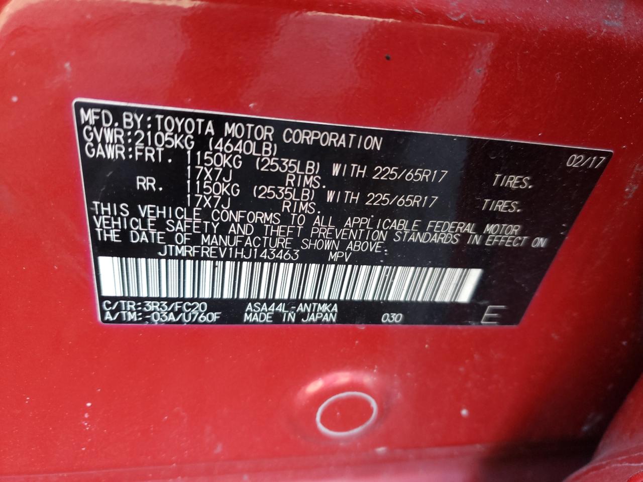 Photo 10 from auction – 2017 TOYOTA RAV4 XLE with VIN JTMRFREV1HJ143463