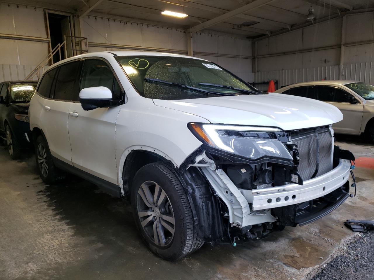 Photo 1 from auction – 2017 HONDA PILOT EXL with VIN 5FNYF5H81HB044434