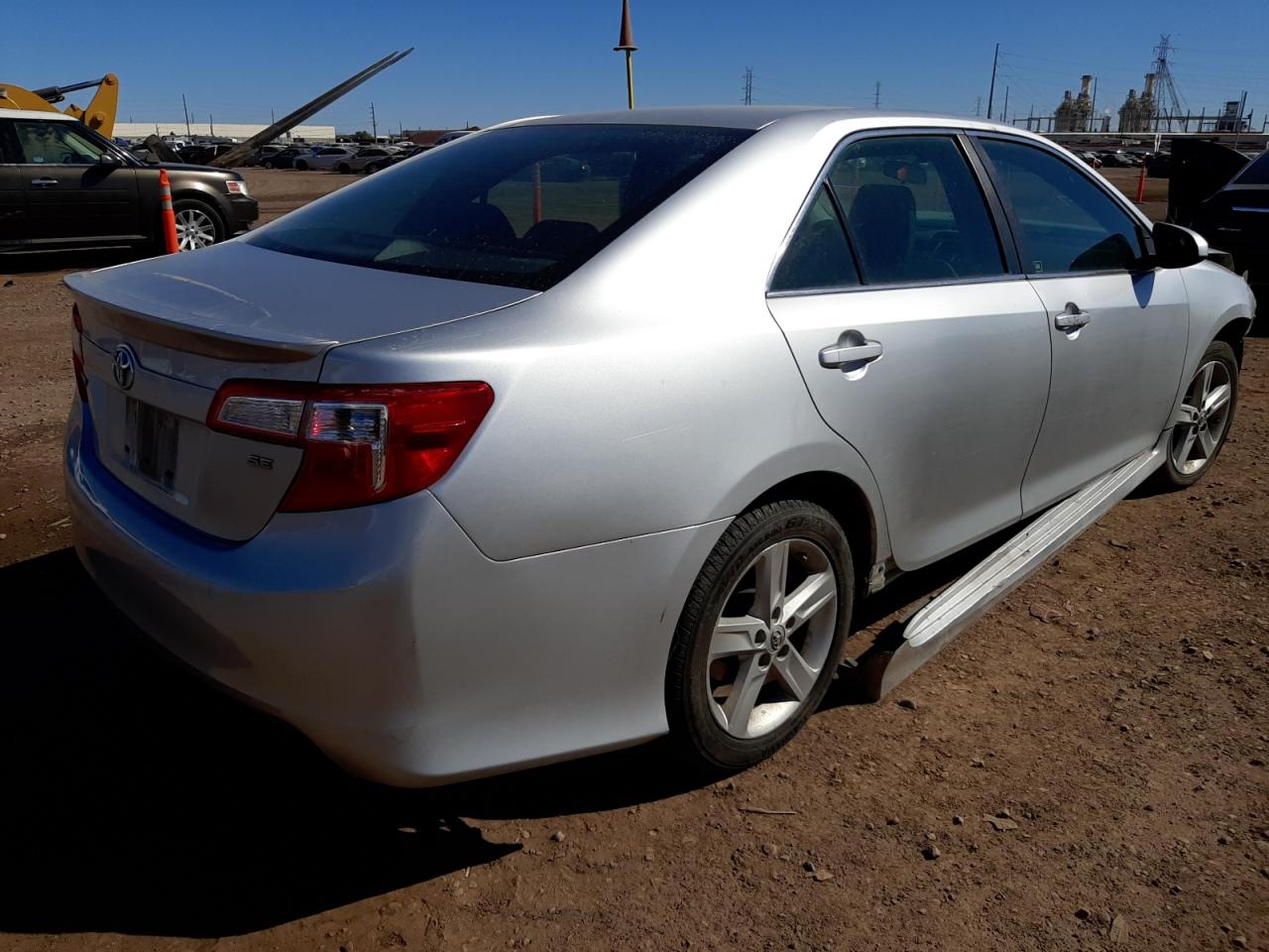 Photo 4 from auction – 2013 TOYOTA CAMRY L with VIN 4T1BF1FK9DU644659