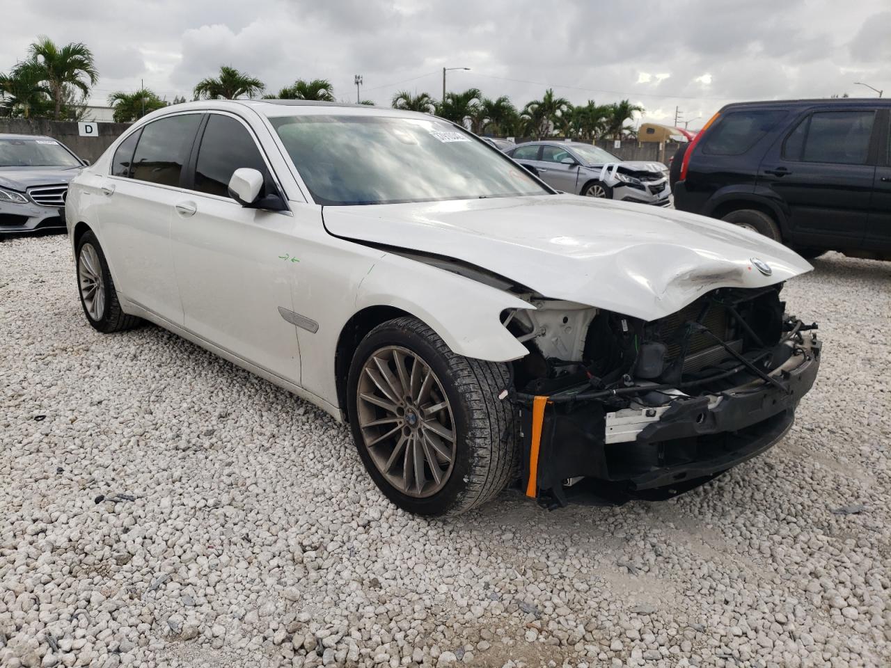 BMW 750 LI 2014 with VIN WBAYE8C57ED135063 - Photo from auction