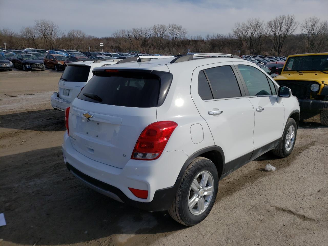 Photo 4 from auction – 2020 CHEVROLET TRAX 1LT with VIN KL7CJPSBXLB036690