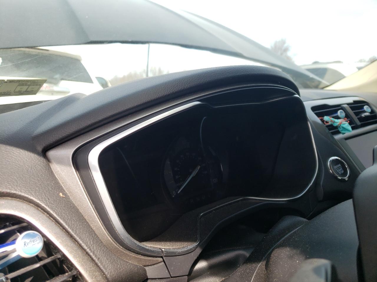 Photo 8 from auction – 2018 FORD FUSION SE with VIN 3FA6P0PU2JR195167