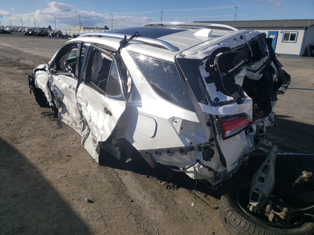 Photo 3 from auction – 2022 CHEVROLET EQUINOX PR with VIN 2GNAXXEV2N6102001
