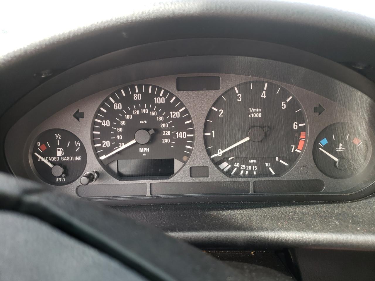 Photo 8 from auction – 1997 BMW 328 IC AUT with VIN WBABK8321VEY86531