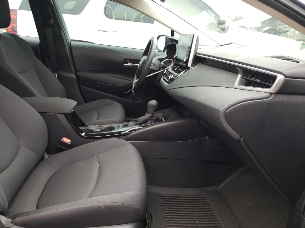 Photo 5 from auction – 2020 TOYOTA COROLLA LE with VIN 5YFEPRAEXLP090283
