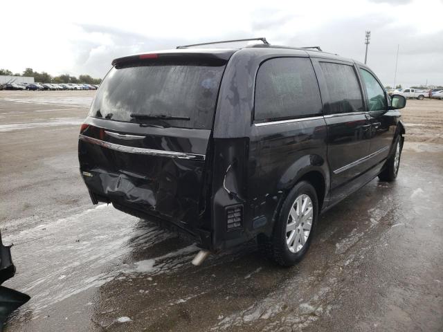 Photo 4 from auction – 2016 CHRYSLER TOWN & COU with VIN 2C4RC1BG9GR281097