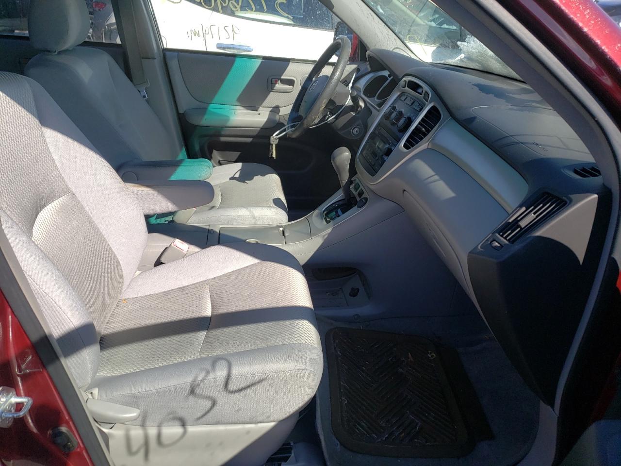 Photo 5 from auction – 2006 TOYOTA HIGHLANDER with VIN JTEGD21AX60140485