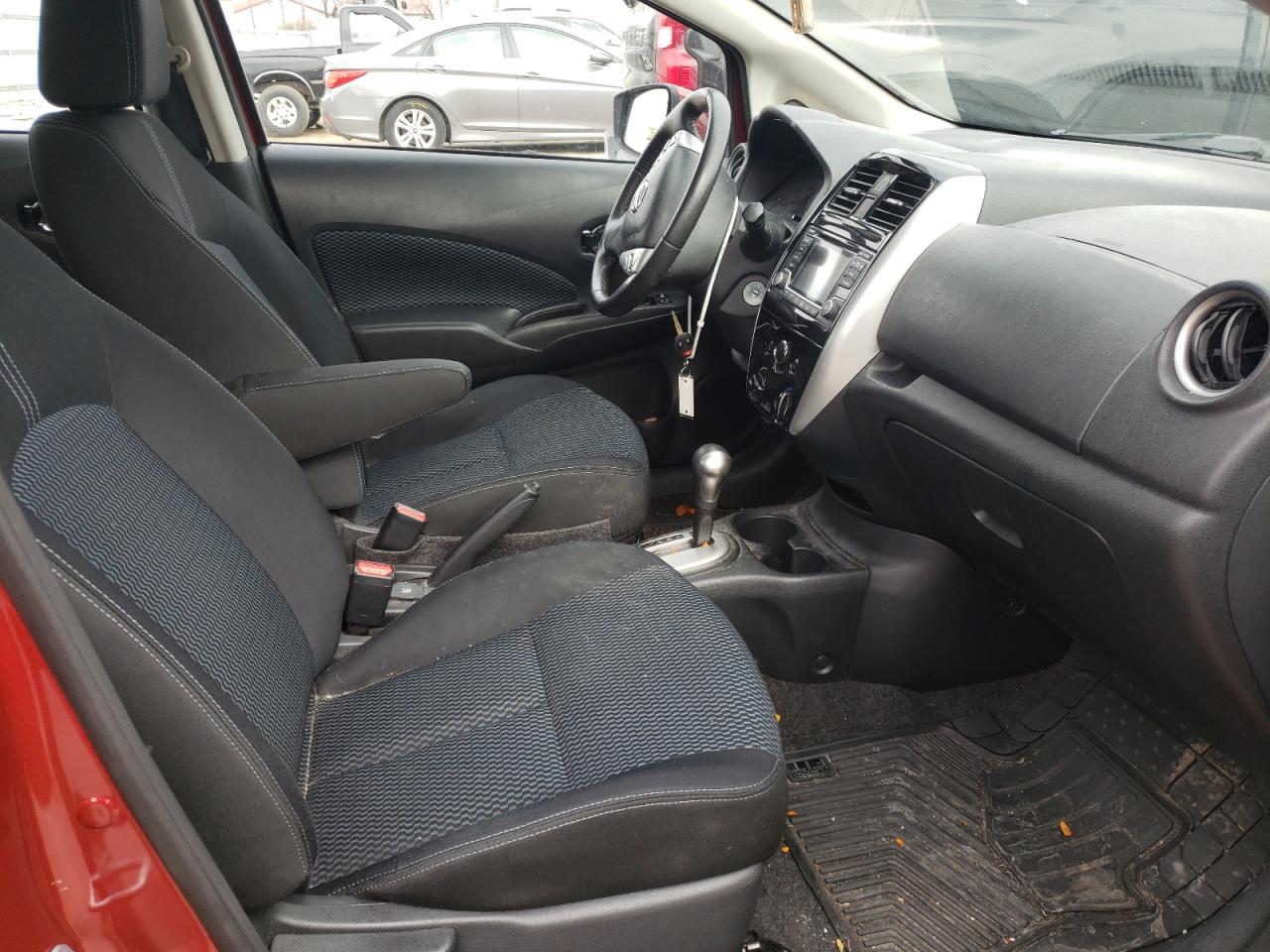 Photo 5 from auction – 2016 NISSAN VERSA NOTE with VIN 3N1CE2CP4GL397652