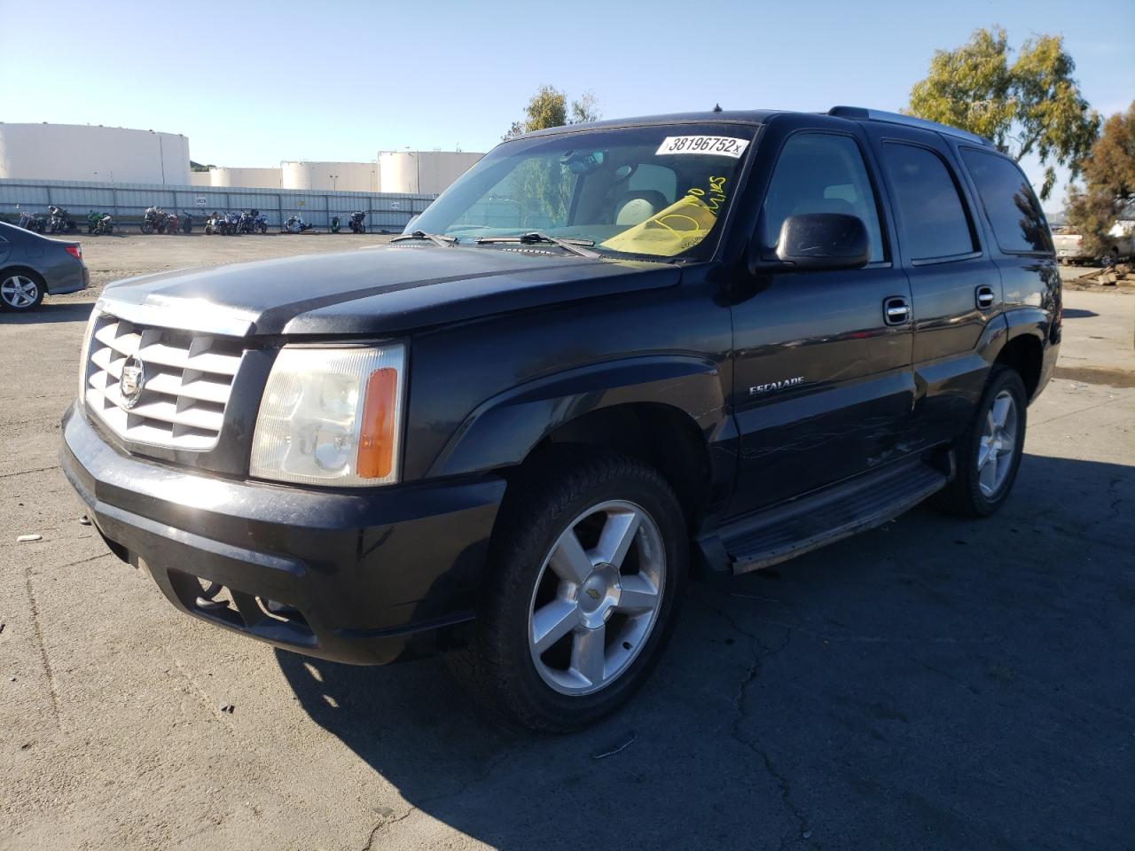 Photo 2 from auction – 2002 CADILLAC ESCALADE L with VIN 1GYEK63N42R242485