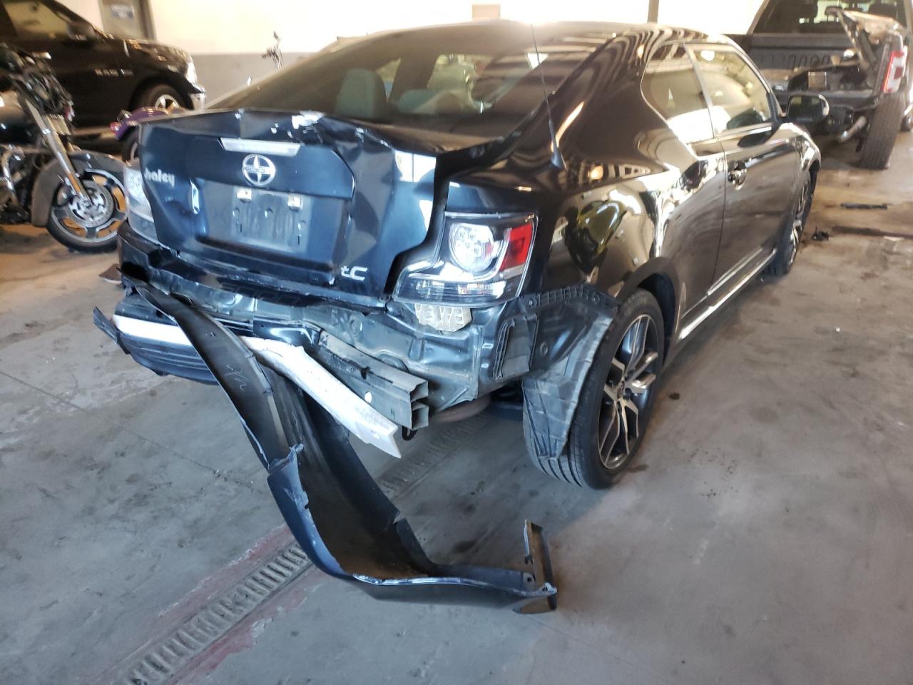 Photo 9 from auction – 2015 TOYOTA SCION TC with VIN JTKJF5C71FJ012467