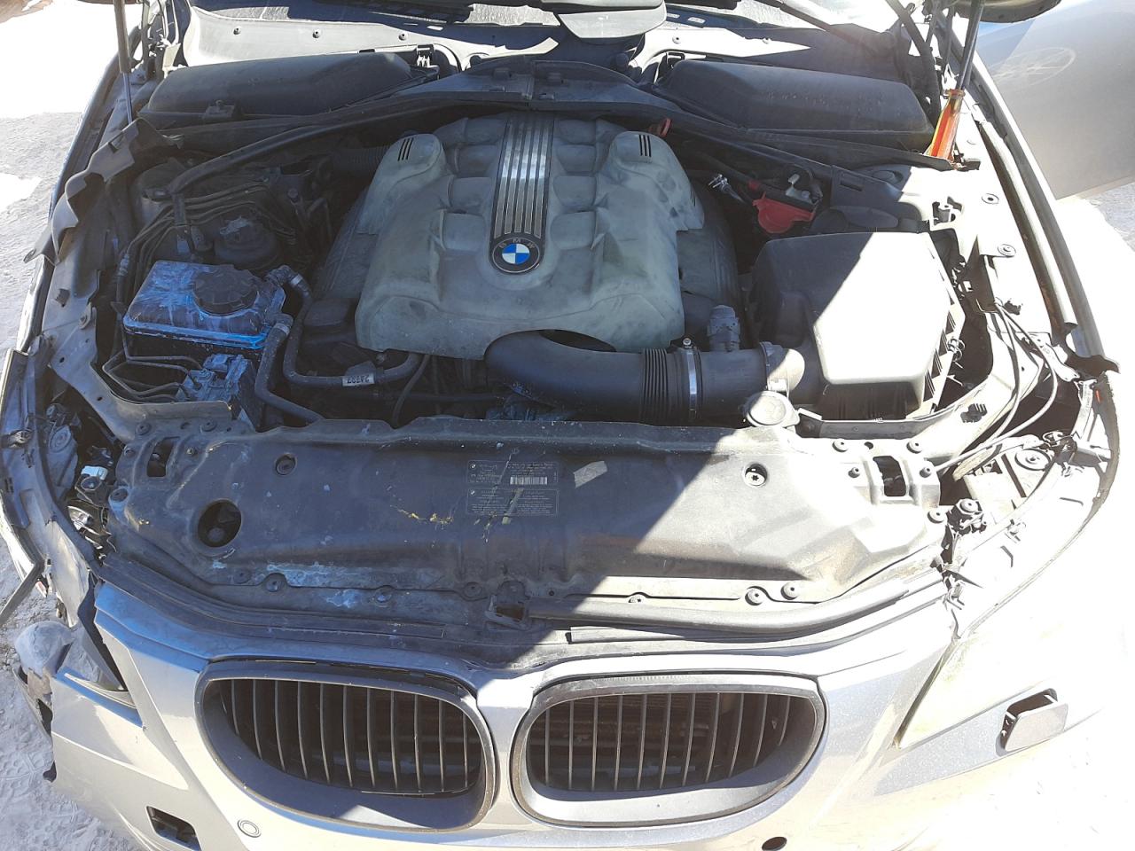 Photo 7 from auction – 2005 BMW 545 I with VIN WBANB33525CN63272