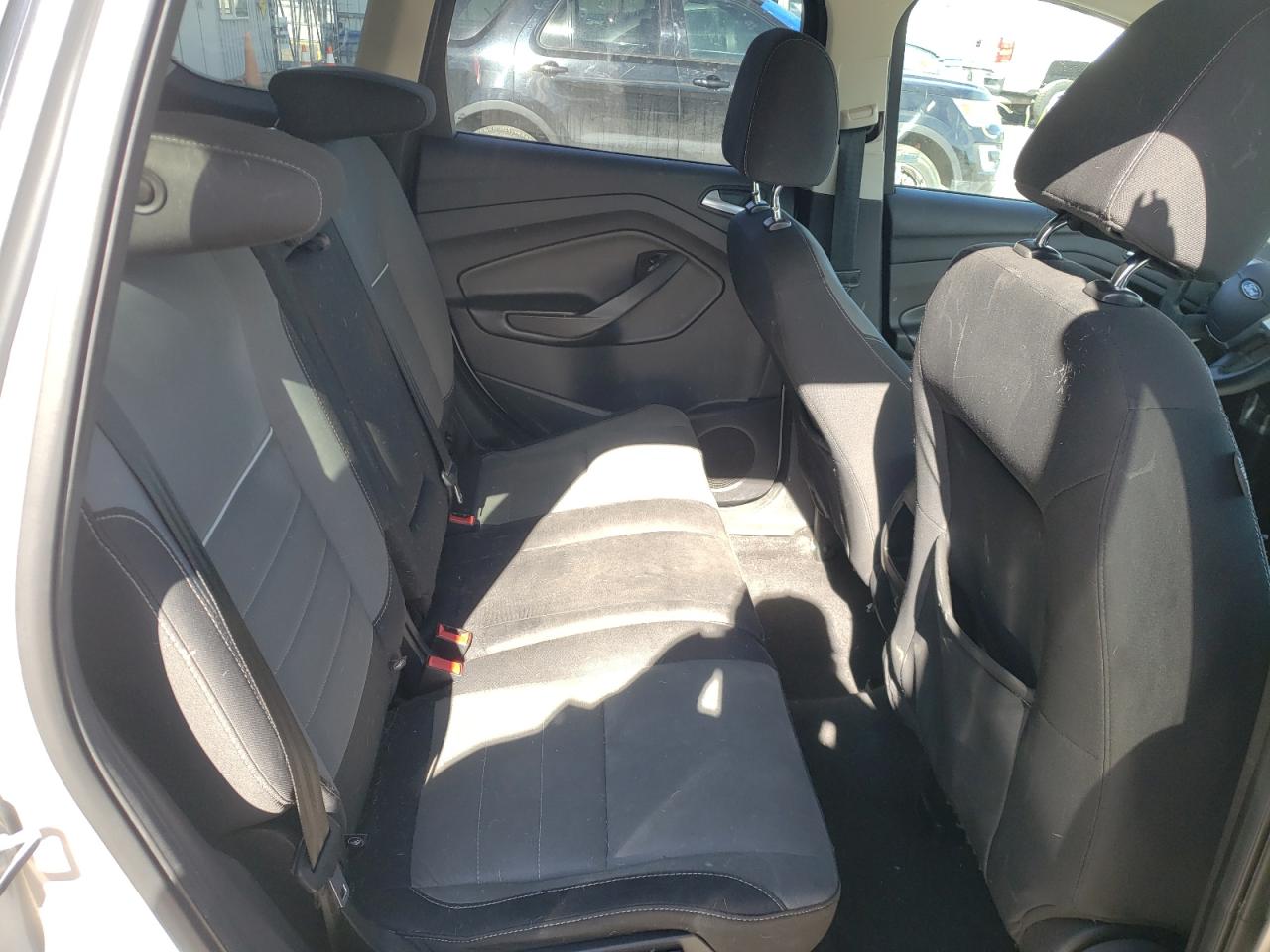 Photo 6 from auction – 2015 FORD ESCAPE SE with VIN 1FMCU9G98FUB50431