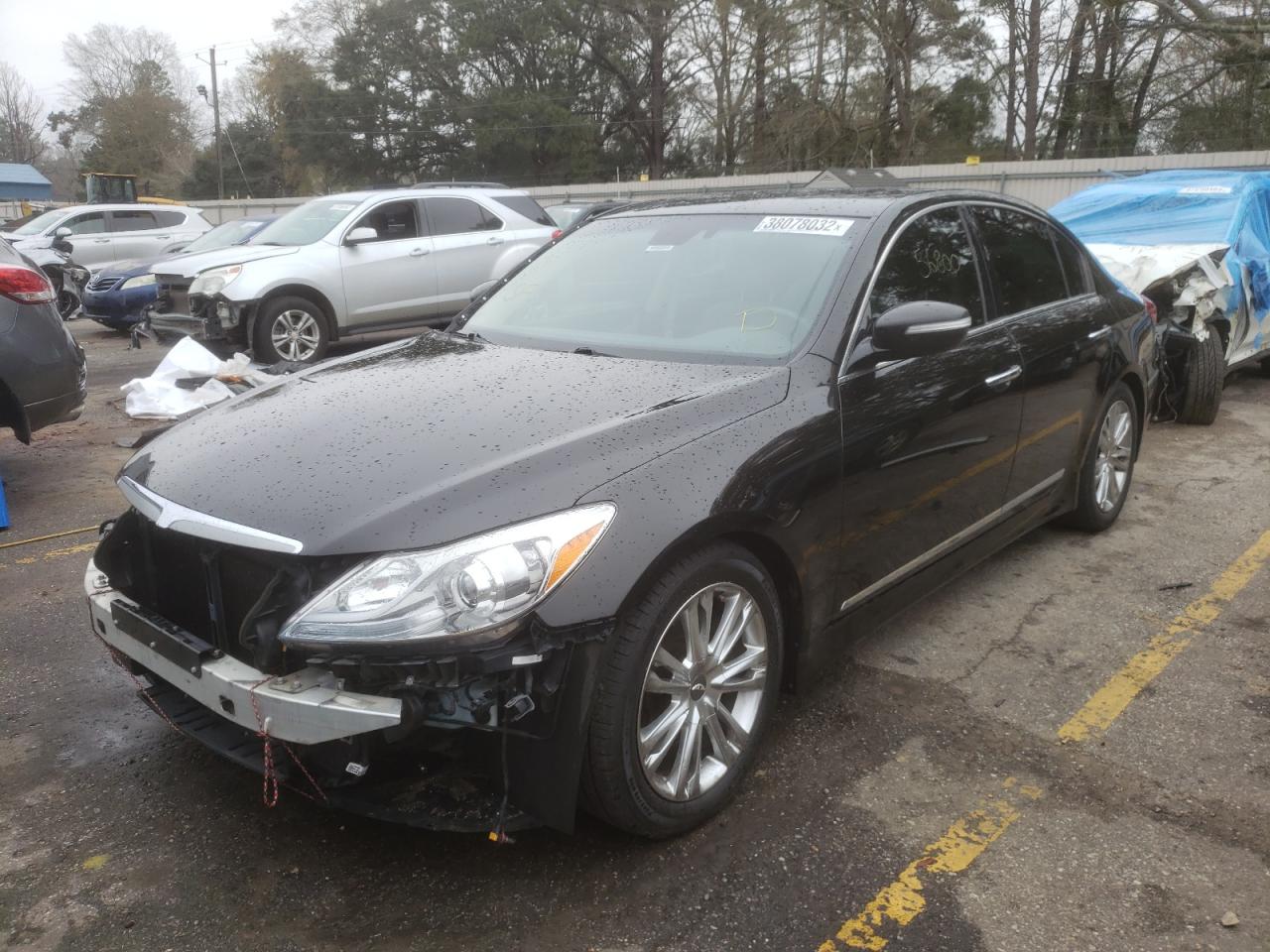Photo 2 from auction – 2014 HYUNDAI GENESIS 3. with VIN KMHGC4DD4EU262481